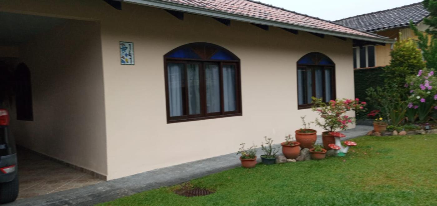 Casa  venda  no Nova Braslia - Joinville, SC. Imveis