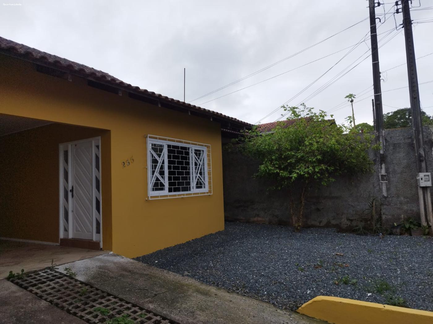 Casa  venda  no Joo Costa - Joinville, SC. Imveis